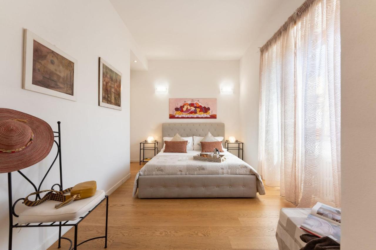 Santa Maria Novella - Flo Apartments Florence Luaran gambar